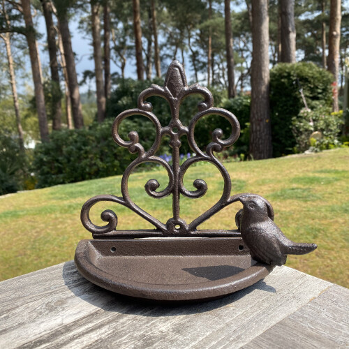 Selections Conwy Cast Iron Wall Mounted Bird Feeder 1