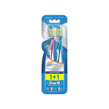 Oral B Pro-Expert Cross Action Antibacterial Tooth Brush 40