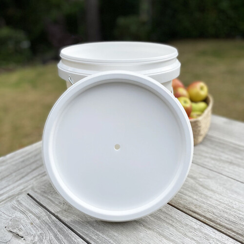 Selections Apple Scratter Fruit Pulping Bucket 2