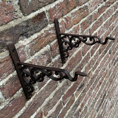 Selections Cast Iron Decorative Hanging Basket Bracket 20cm (Set of 2) 1