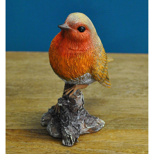 Selections Robin on a Tree Stump Garden Ornament 1