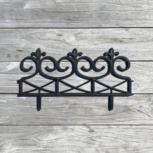 Selections Fleur de Lys Black Plastic Lawn Edging (60cm x 32cm) - 10 Panels 1