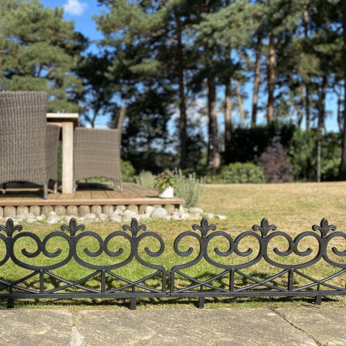 Selections Fleur de Lys Black Plastic Lawn Edging (60cm x 32cm) - 10 Panels 2