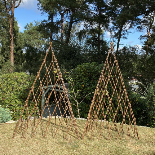 Selections Set of 3 Expanding Willow Garden Obelisks (1.2m) 2