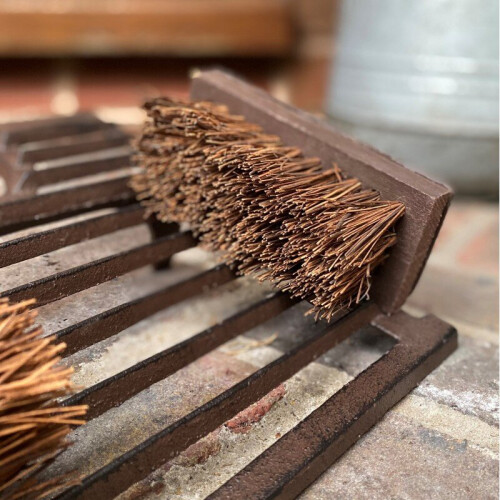 Selections Cast Iron Classic Boot Jack & Shoe Scraper 2