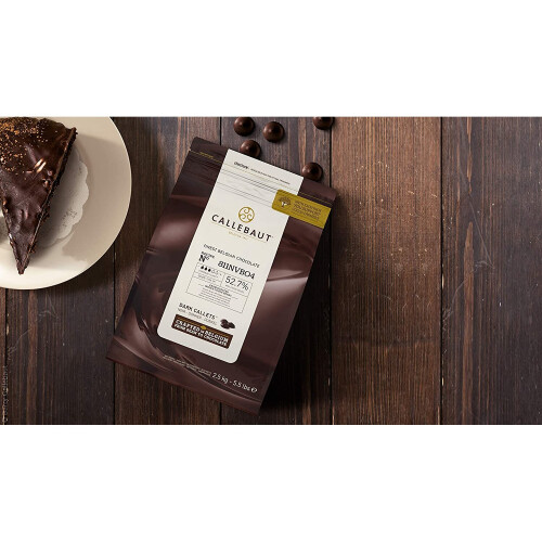 Callebaut Callebaut, Milk, Dark & White chocolate chips (3 x 1kg Bundle) 1