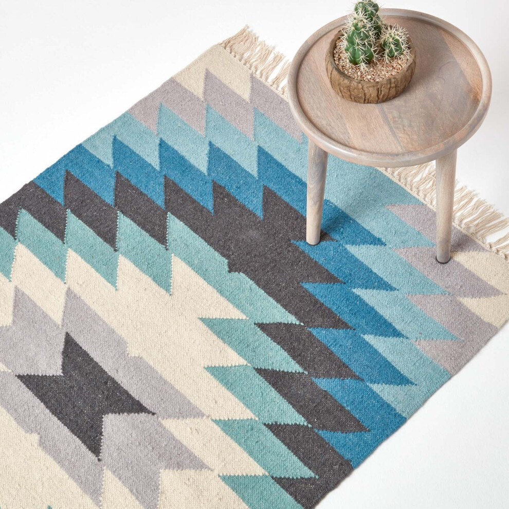 Homescapes (90 X 150 Cm) Helsinki Handwoven Geometric Pattern Blue Grey And Cream Kilim Wool Rug