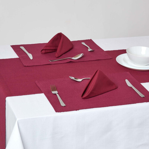 Homescapes (Plum) Cotton Plain Pack of 2 Placemats 1