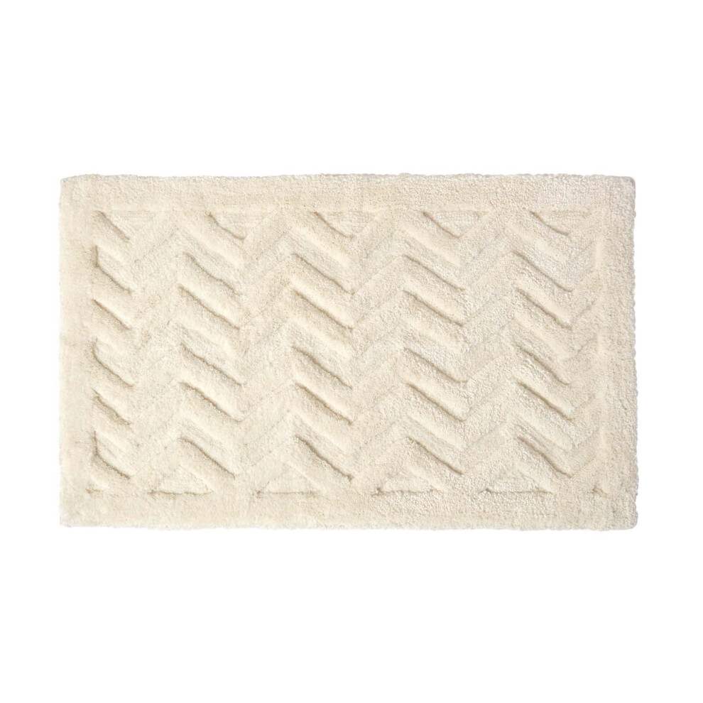 Homescapes (White) Chevron Pattern Thick Bathmat White