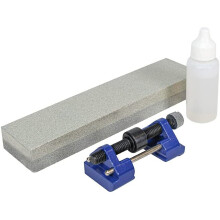 Faithfull FAIOS8CHG Sharpening Kit for Wood Chisels and Metal Blades Includes: Oilstone 200 mm (8 Inch), Honing Guide for Chisels and White Oil
