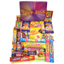Simply Sweets Retro Sweet Hamper Gift Box. Packed with The Best Retro Sweet. A Perfect Present for Birthdays, Get Well Soon, Christmas. Packed in a Fu
