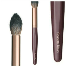 Charlotte Tilbury POWDER & SCULPT BRUSH CRAFTED BY HAND