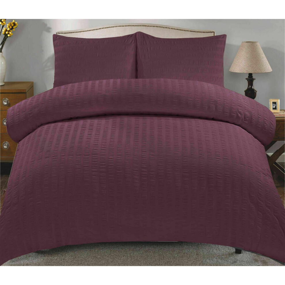Northern Luxe (Purple/Plum, King) Seersucker Duvet Cover & Pillowcase Set Black