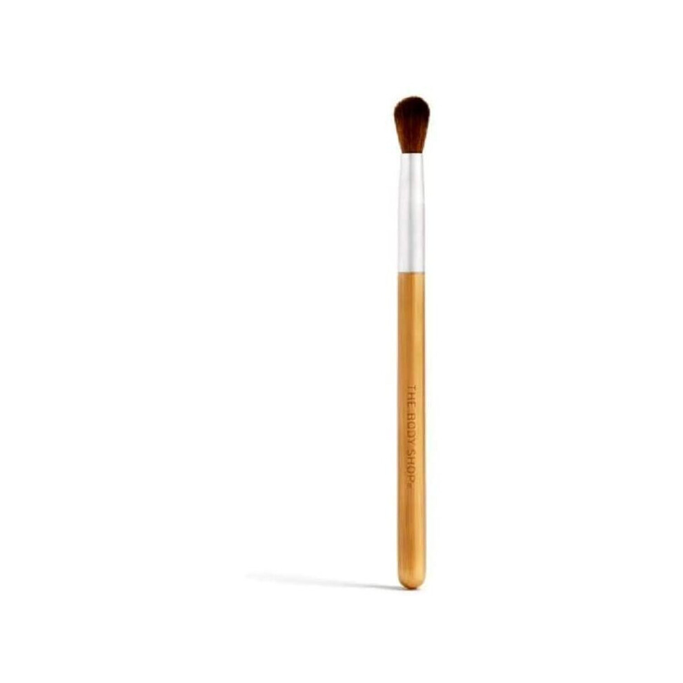 The Body Shop Eyeshadow Blending Brush bamboo Nylon bristles