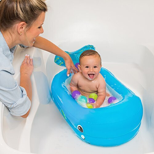 Infantino Whale Bubble Inflatable Bath Tub and Ball Set 2