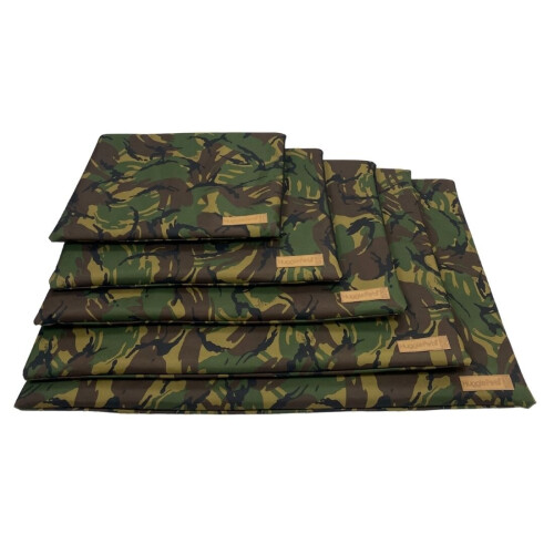 HugglePets (Green, Large) HugglePets Waterproof Dog Mat Cushion 1