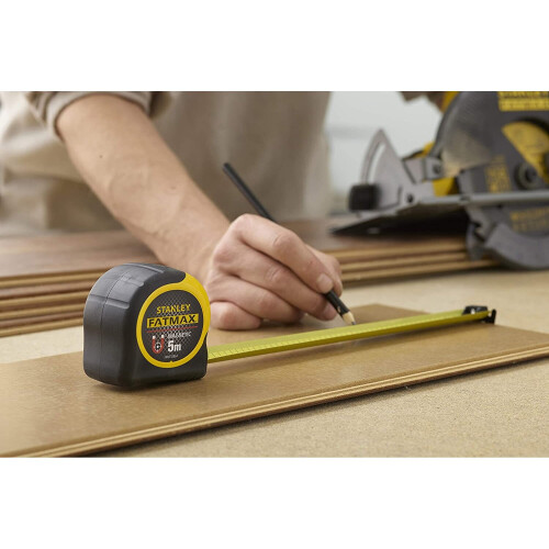 STANLEY Stanley FMHT0-33864 Flexómetro 5m x 32mm BladeArmor MAGNÉTICO 2