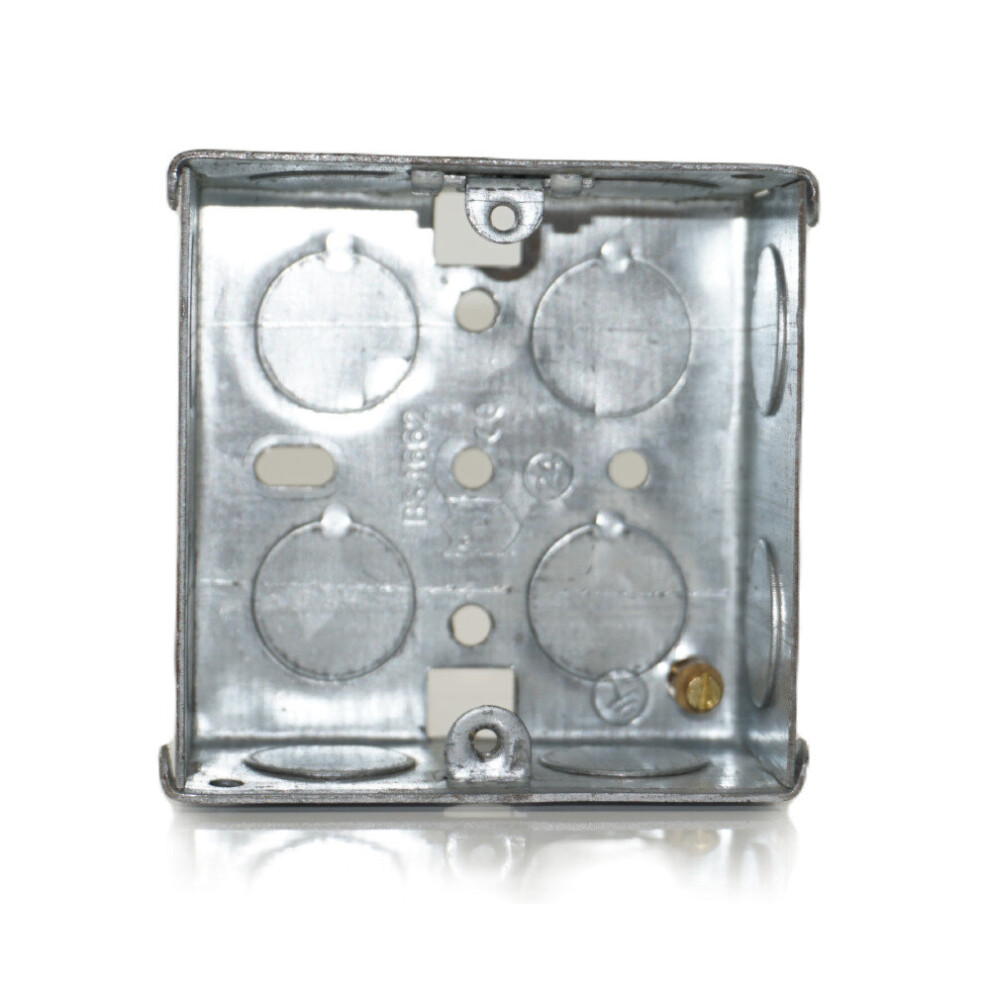 Knightsbridge Single Gang Metal Steel Pattress 35Mm Electrical Wall Socket 3713794192697