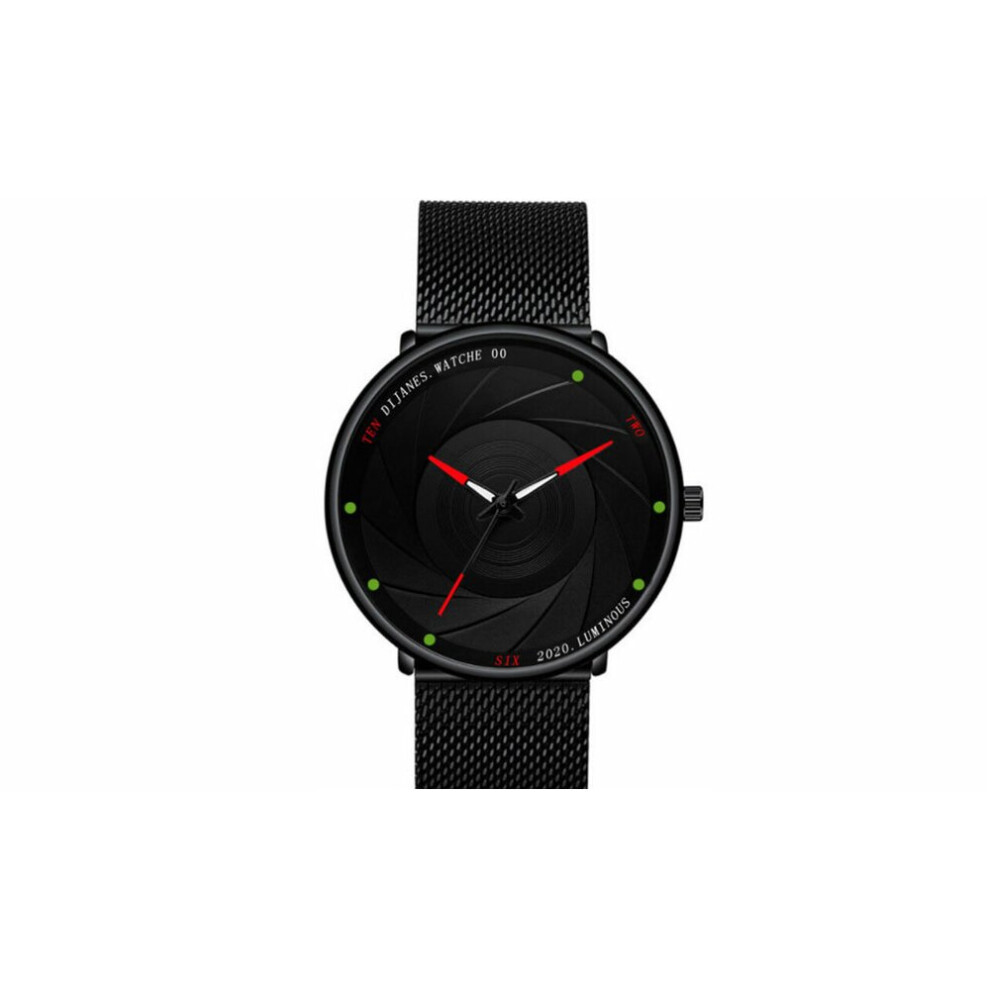 (Red) Black Mesh Strap Quartz Watch