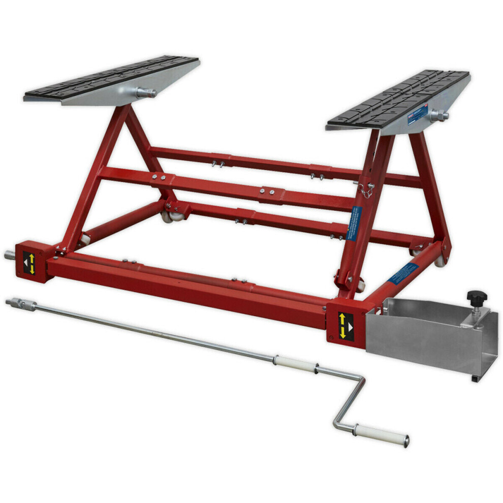 1500kg Portable Pivoting Car Lift - Three Adjustable Width Settings - Car Jack