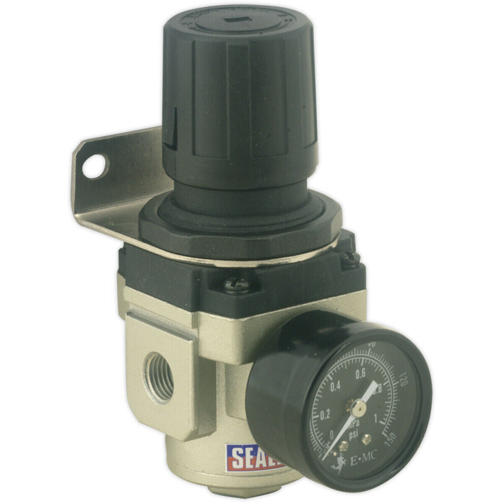 Workshop Air Supply Regulator - 88cfm Max Airflow - 1/4" BSP - Wall Bracket