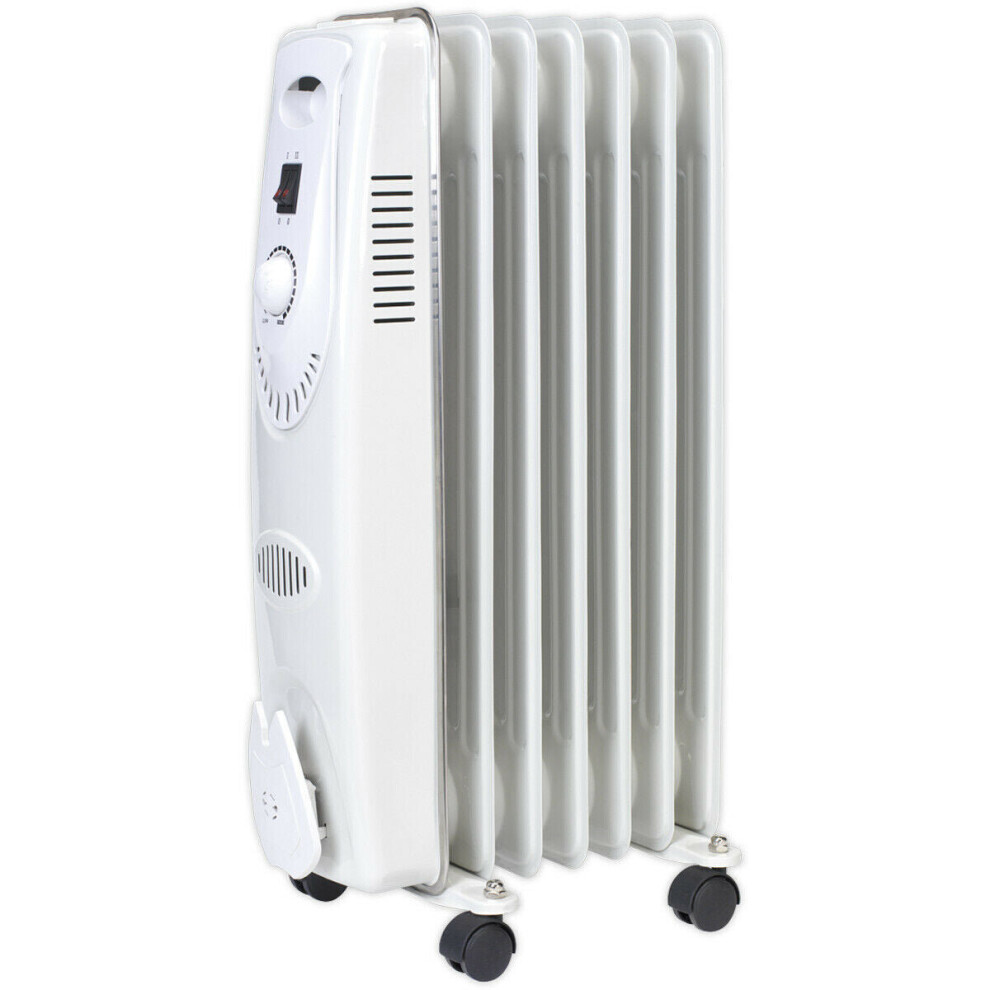 1500W 7 Element Oil-Filled Radiator - Thermostat Control - Castor Wheels - 230V