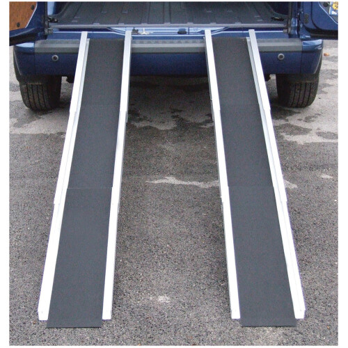 Loops 7ft Lightweight Durable Channel Ramp - Gritted Surface - 200kg Weight Limit