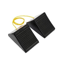 MaxxHaul 50012 Cunei per ruote in gomma con corda - 20 x 12,7 x 10,2 cm - Confezione da 2