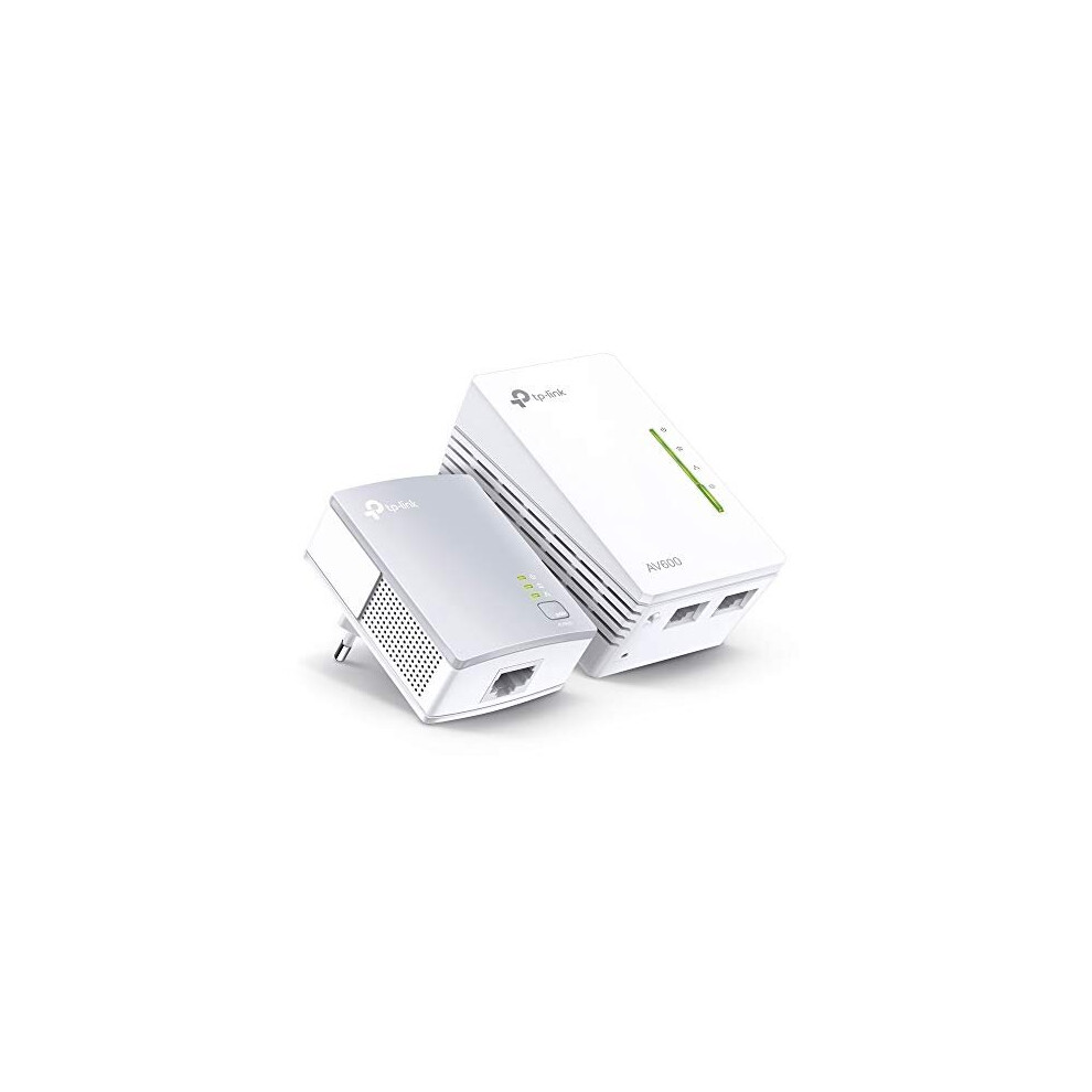 TP-LINK TL-WPA4220KIT AV600 Powerline 300 M Wi-Fi Extender/Wi-Fi Booster/Hotspot with Two Ethernet Ports, Starter Kit/Twin Pack (Easy Configurati