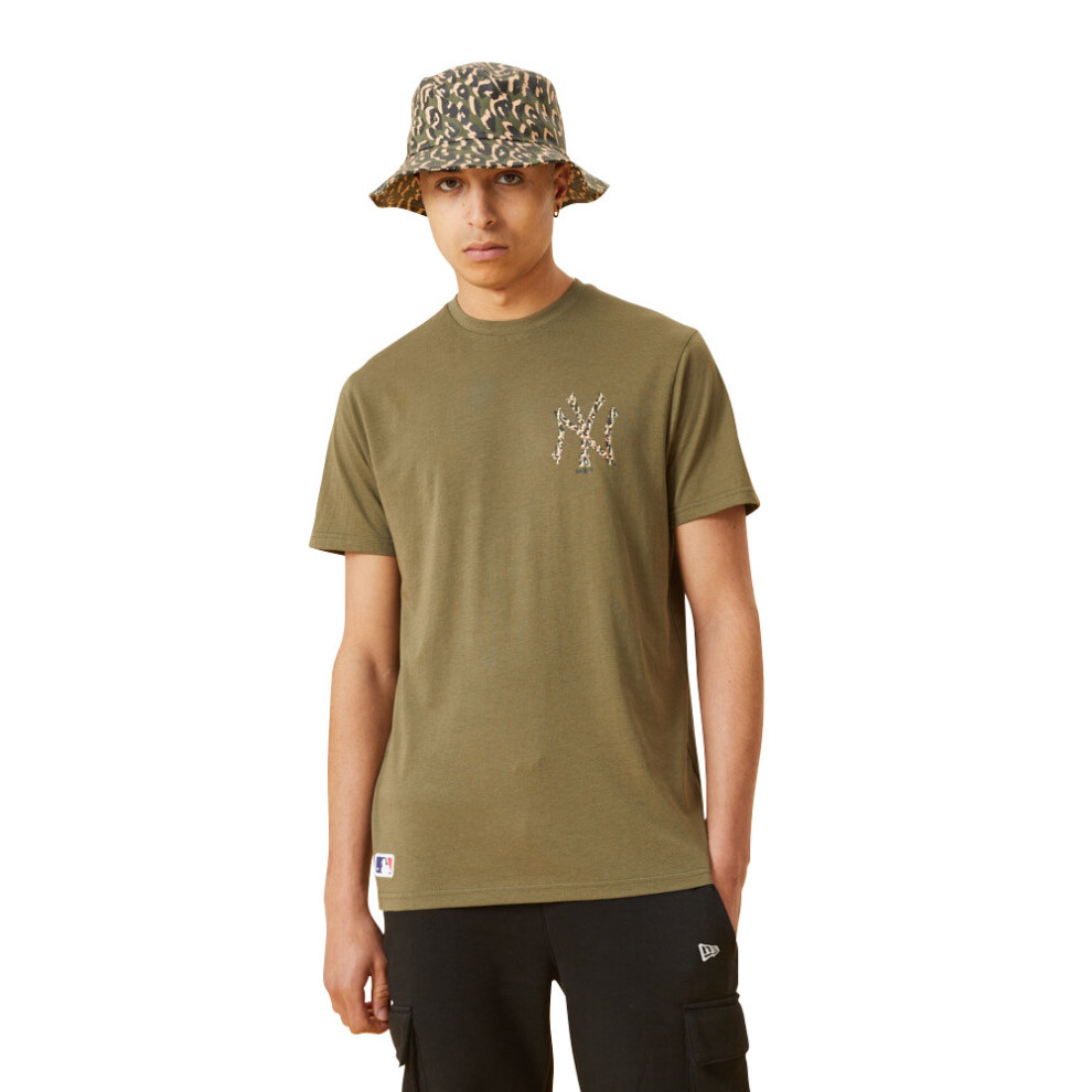 New Era (M) Men's Mlb Left Chest Infill T-Shirt ~ "New York Yankees" Olive