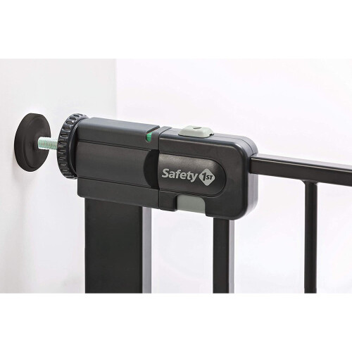 Safety 1st Safety 1st SecurTech® Simply Close Metal Gate 1