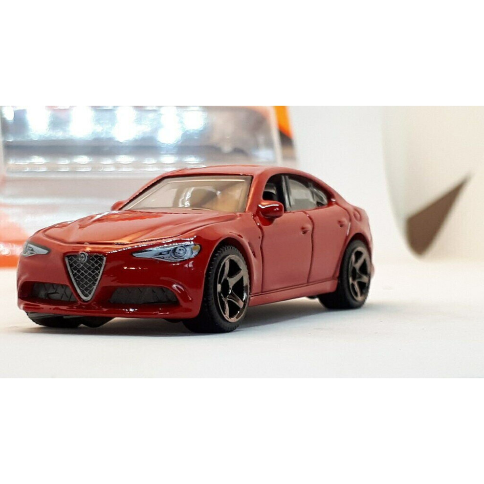 (16 Alfa Romeo Giulia) MATCHBOX Power Diecast Metal Car Model 1:64 Scale