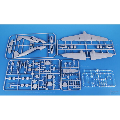 1/72 scale Tachikawa Ki-54Otsu / Hickory Gunner Trainer model kit 2