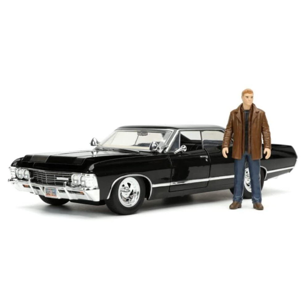 Photos - Action Figures / Transformers Jada 32250 Supernatural 1967 Impala SS Sport Sedan With Dean Winchester Figure 1:24 Scale