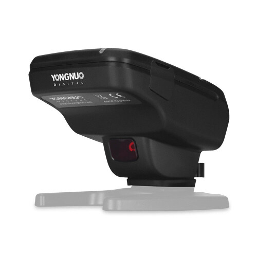 2.4G On-camera Flash Trigger Speedlite Wireless Transmitter with LCD Screen 2