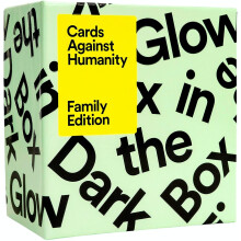 Coffret Glow In The Dark, premi   re extension de Cards Against Humanity Family Edition