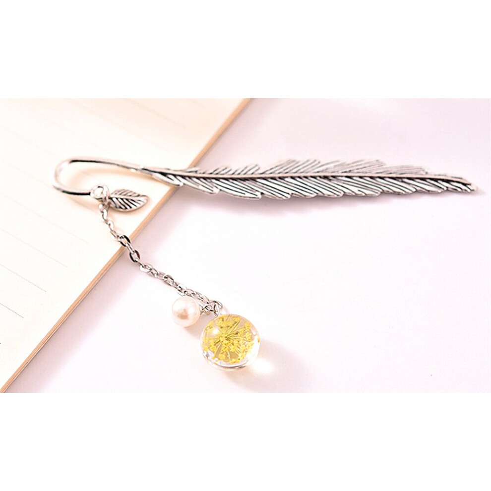 (Yellow) Beaded Gypsophila Dried Flower Feather Bookmark