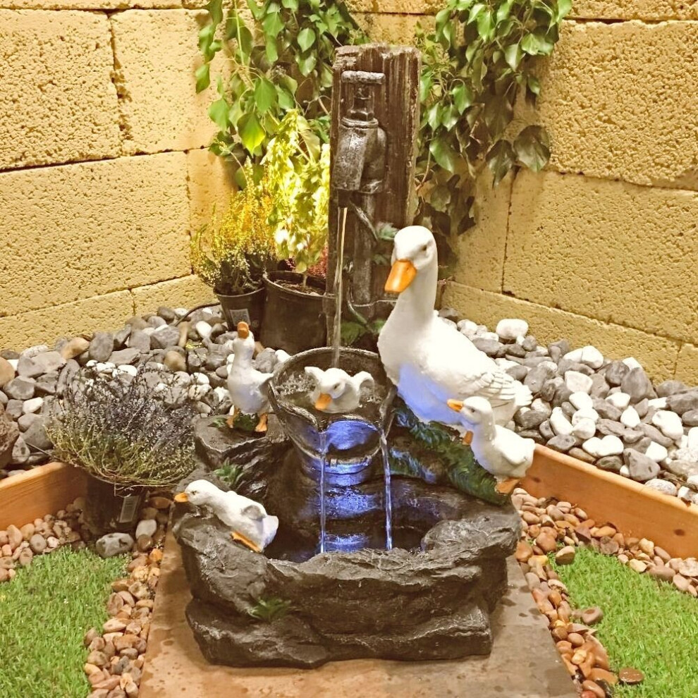 (Electric, Mains Water Feature) Duck Family Animal Water Feature