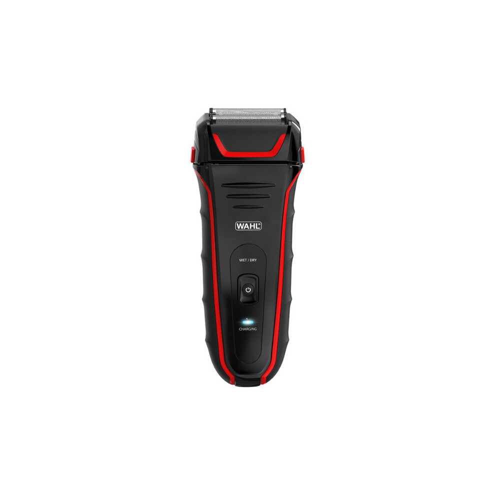 Wahl Clean & Close Plus Wet/Dry Shaver - Black/Red - 7064-017