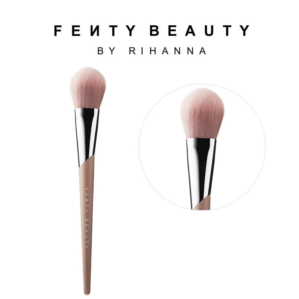 Fenty Beauty by Rihanna Sculpting Bronzer Brush 195