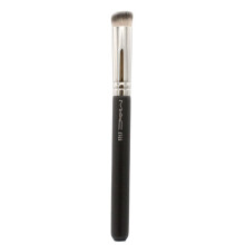 MAC 270 Synthetic Mini Rounded Slant Concealer Brush
