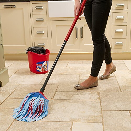 Vileda Vileda Supermocio 3 Action Mop with Extra Refill 1