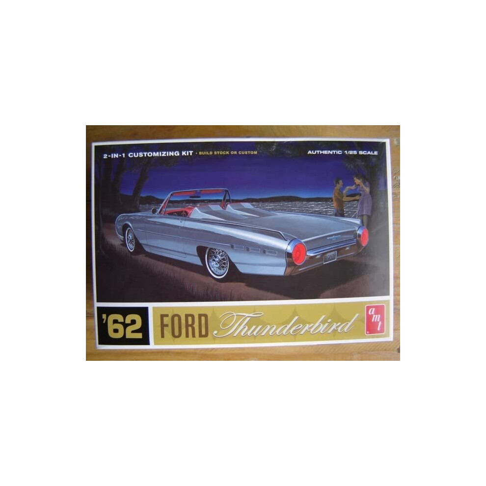 AMT 1:25 Scale 1962 Ford Thunderbird Model Kit