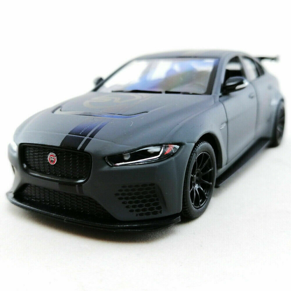 Kinsmart Jaguar Xe Sv Project Sport Car 1/38 Diecast Metal Car Grey