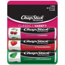 Confezione variegata di tubetti per balsamo per labbra ChapStick classico alla menta verde, ciliegia e fragola - 0,15 Oz ciascuno (confezione da
