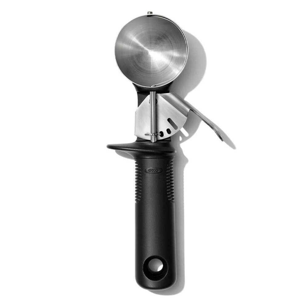Oxo Good Grips Trigger Ice Scoop, - Stainless Steel, Easy-Release Lever, Non-Slip Handle Cream/Black