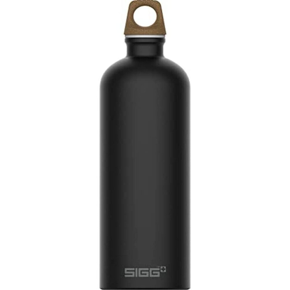 SIGG Traveler MyPlanet Water Bottle (1.0 L), Climate-neutral and Leak-proof BPA Free Water Bottle, Feather-light Aluminium...