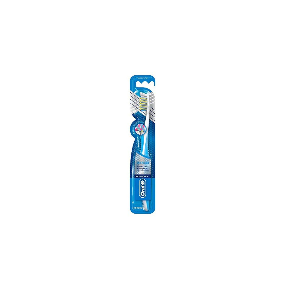 Oral-B Pro-Expert Anti-Plaque Manual Toothbrush, Medium