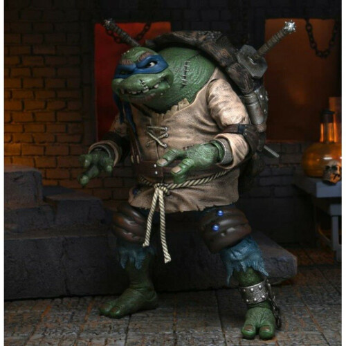 NECA NECA - Universal Monsters vs TMNT Leonardo As Hunchback Ult 7 Action Figure 1