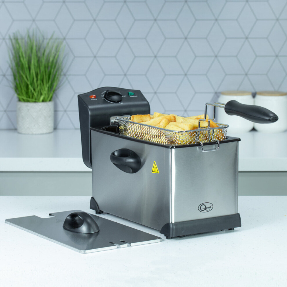 Quest 35140 3 Litre Stainless Steel Deep Fat Fryer / Easy Clean, 2000W